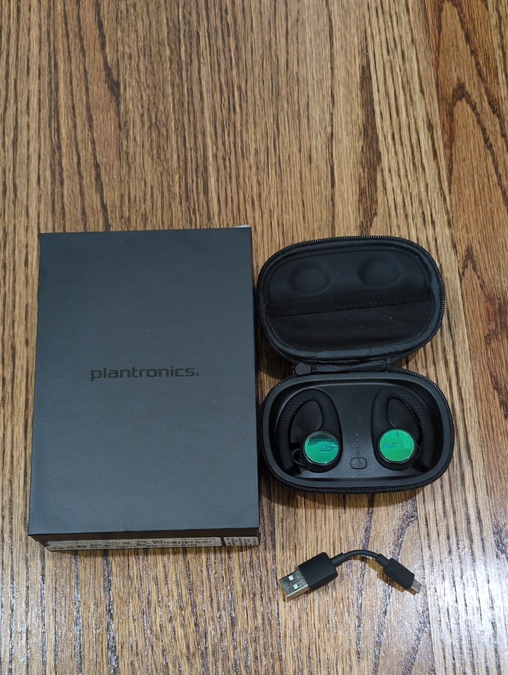 NEW Plantronics BackBeat FIT 3150 Wireless Sport Earbuds NIB